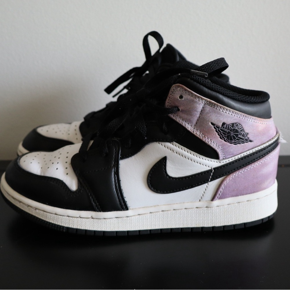 Nike Air Jordan 1 Mid SE “Zen Master” – Size 4.5Y - Picture 1 of 5